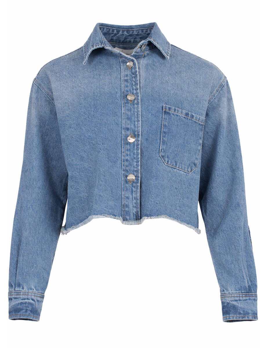 Deze cropped jeansjas