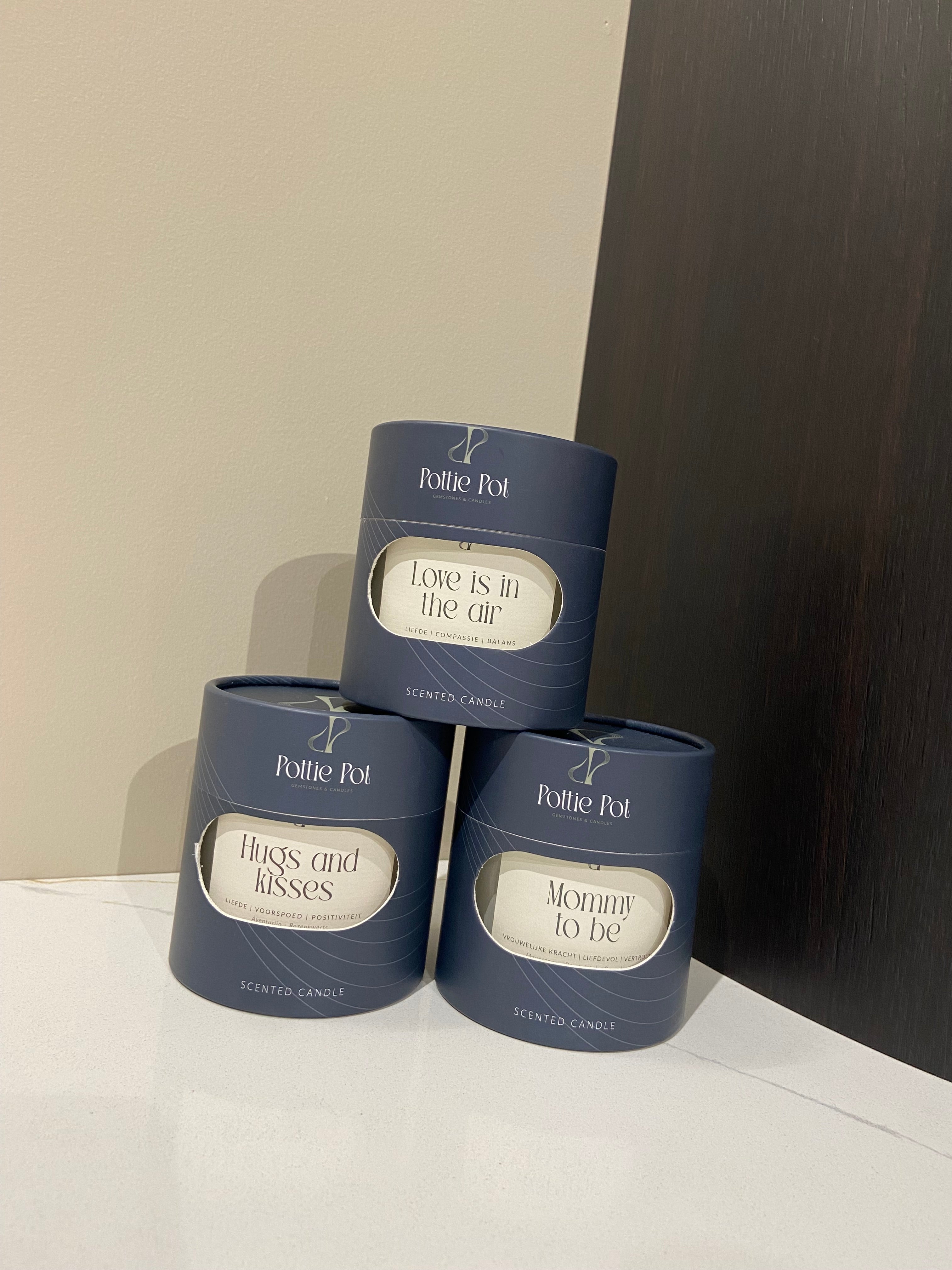 Hugs and kisses - geurkaars met edelstenen