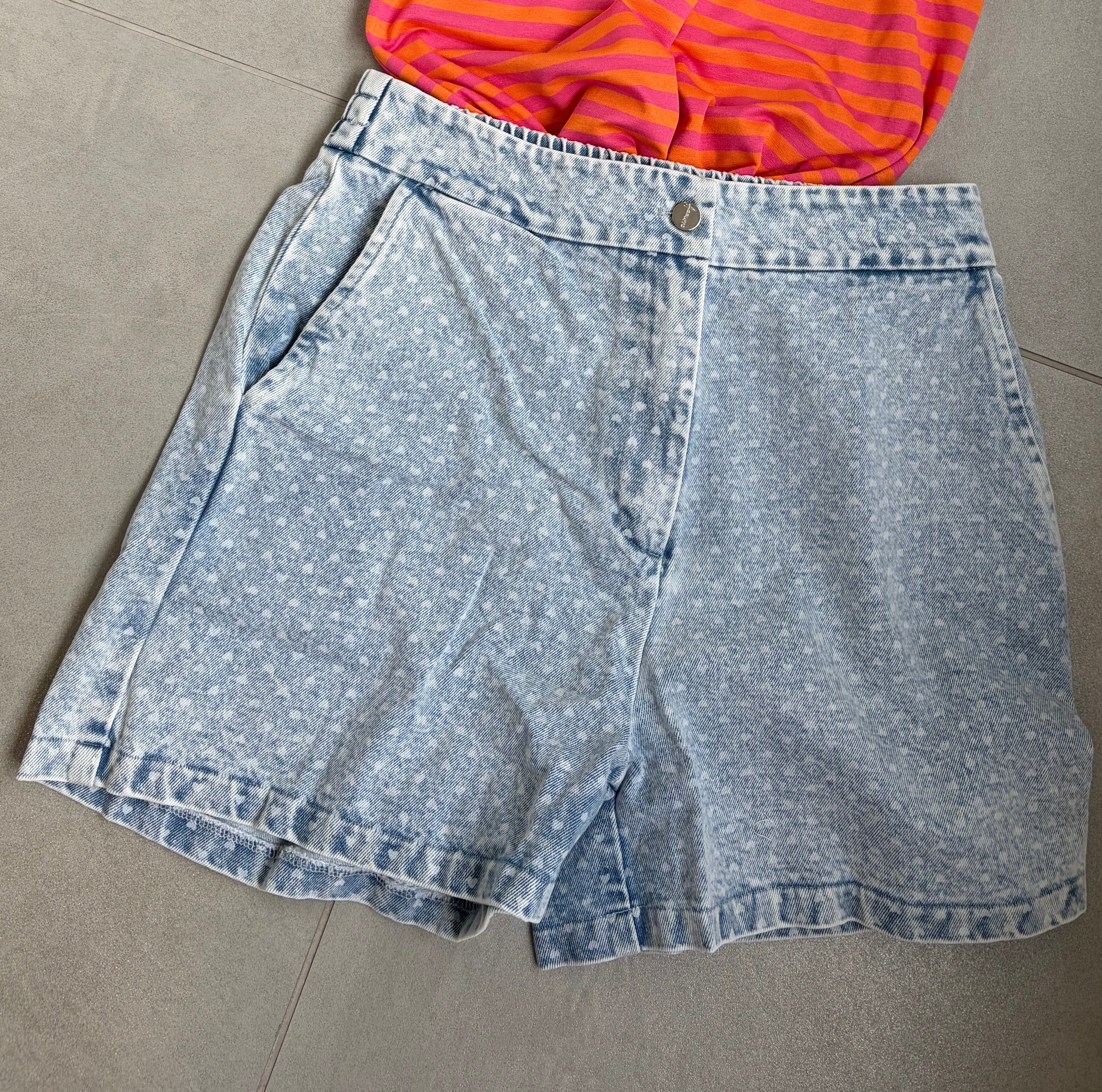 Jeansshort met hartjes derail