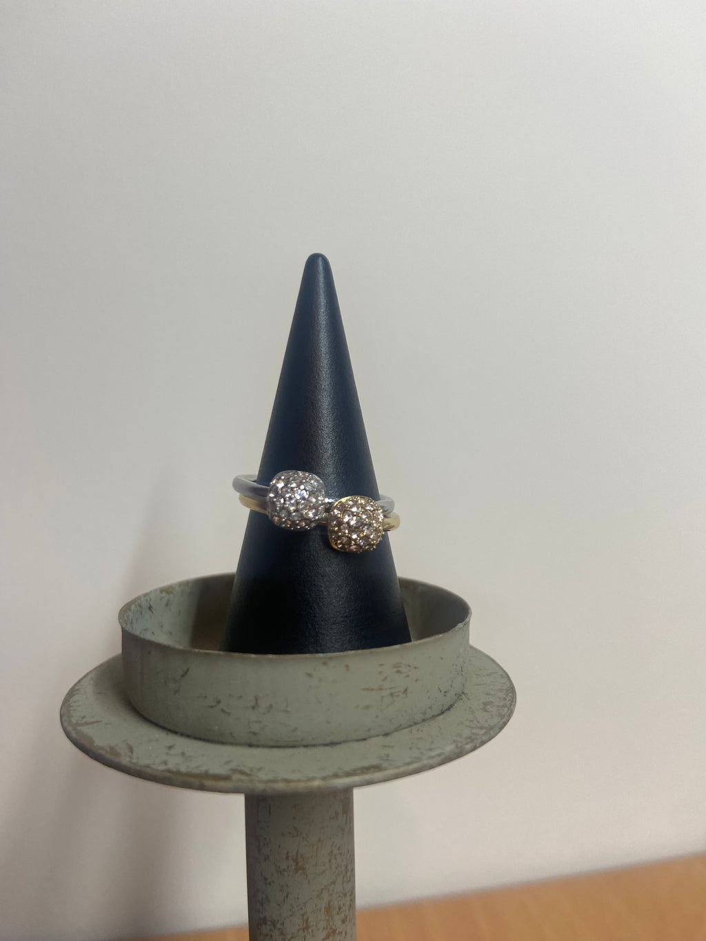 Zilveren ring met zirkonia