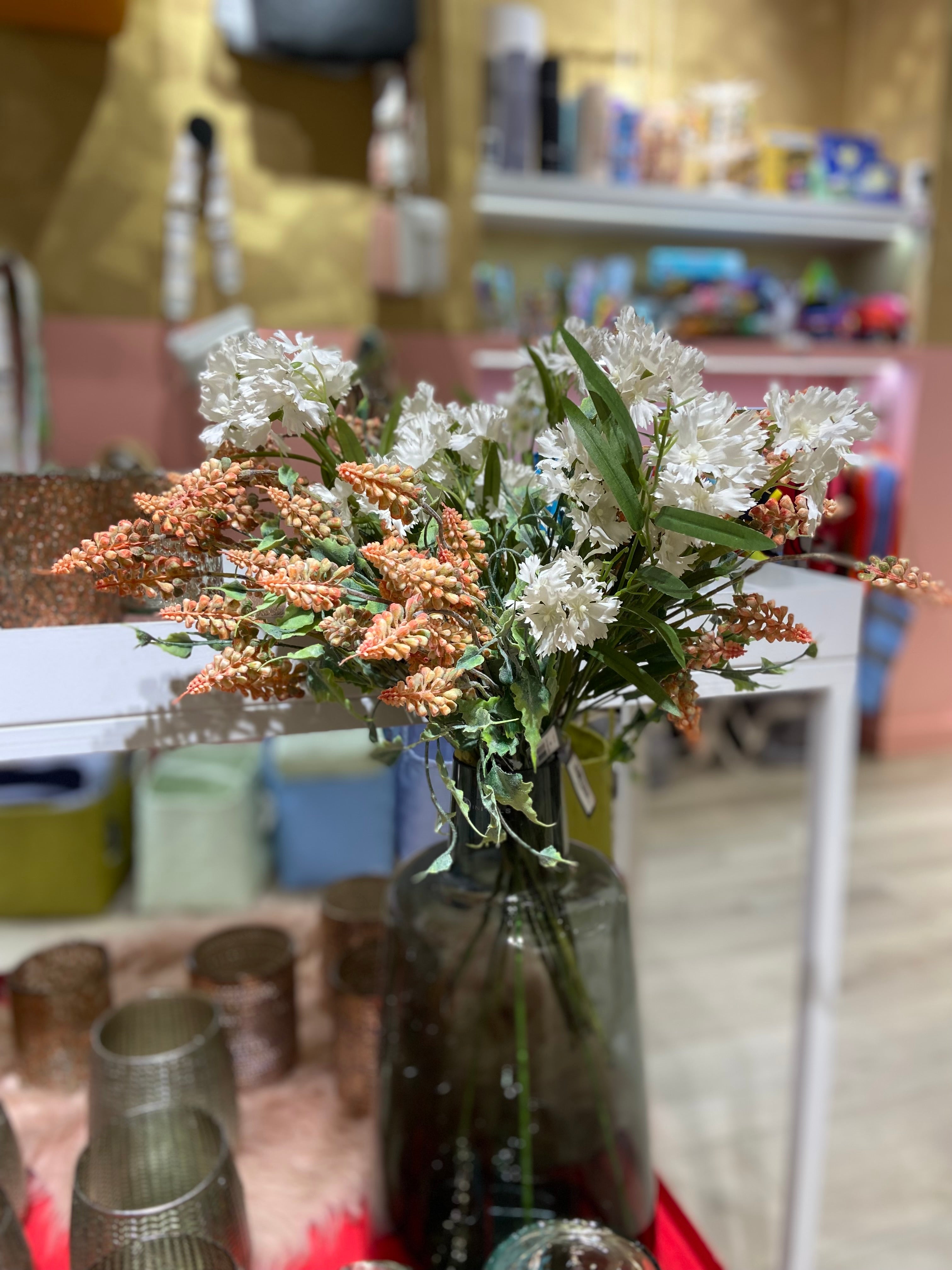 Carnation white 72 cm