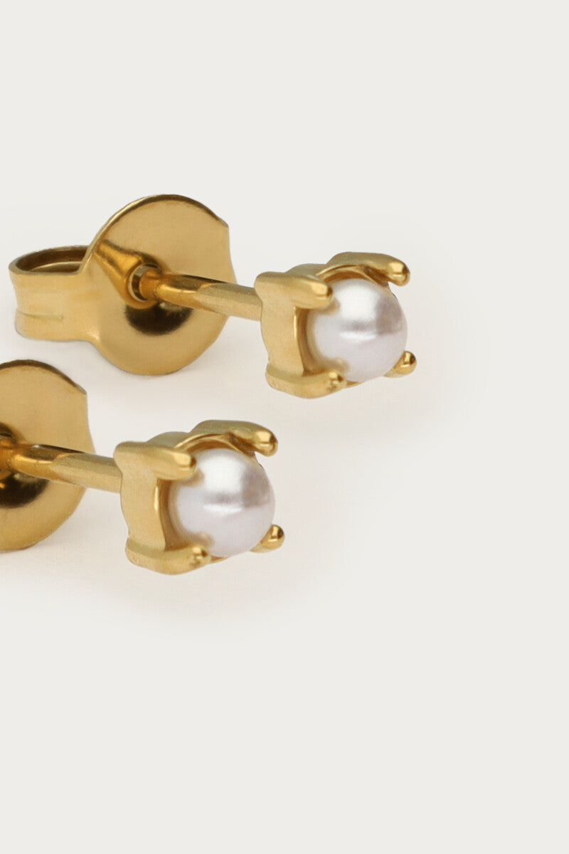 Earstud small pearl